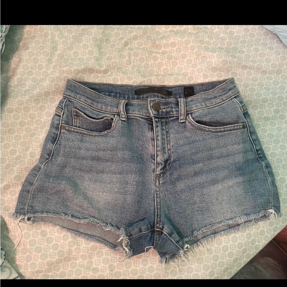 SP Black Label Jean Shorts. Very flattering! Size 25.